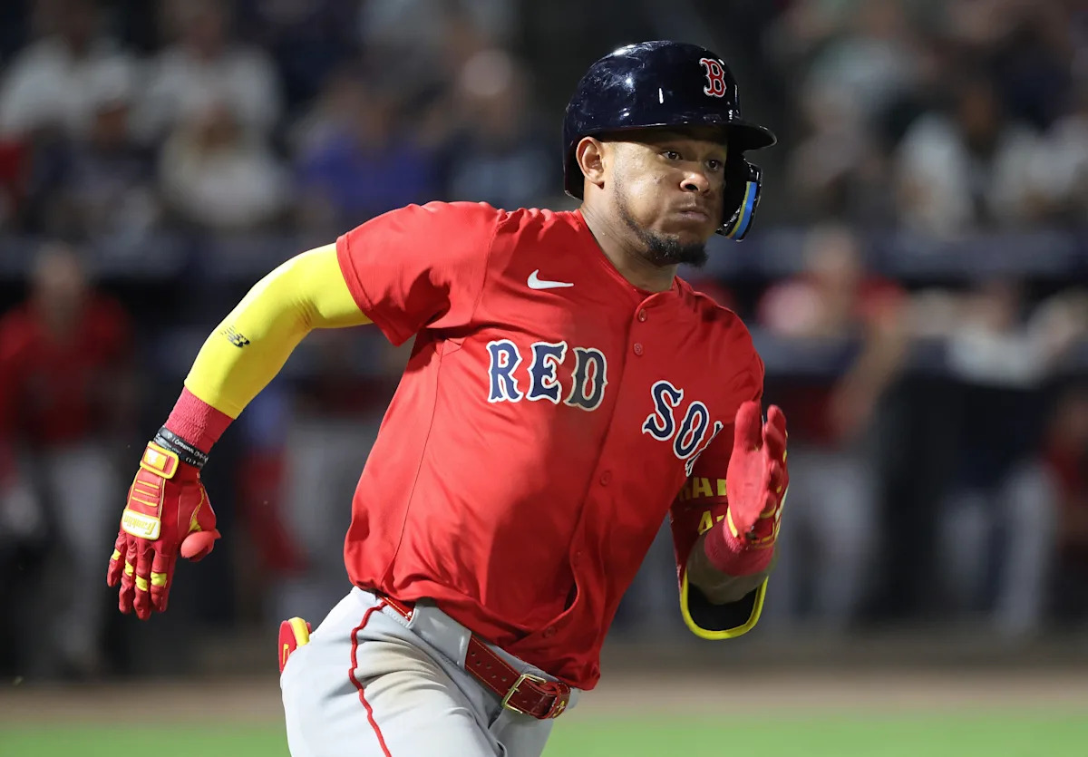 5 MLB hitters who are overperforming based on their advanced metrics