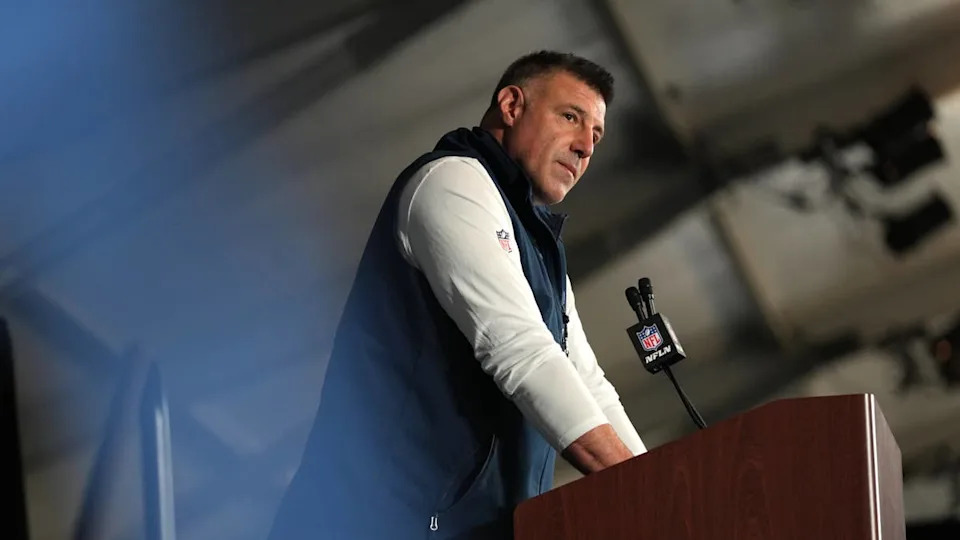 Feb 4, 2026; Santa Clara, CA, USA; New England Patriots head coach Mike Vrabel speaks to the media at the Santa Clara Marriott. Mandatory Credit: Cary Edmondson-Imagn Images© Cary Edmondson-Imagn Images