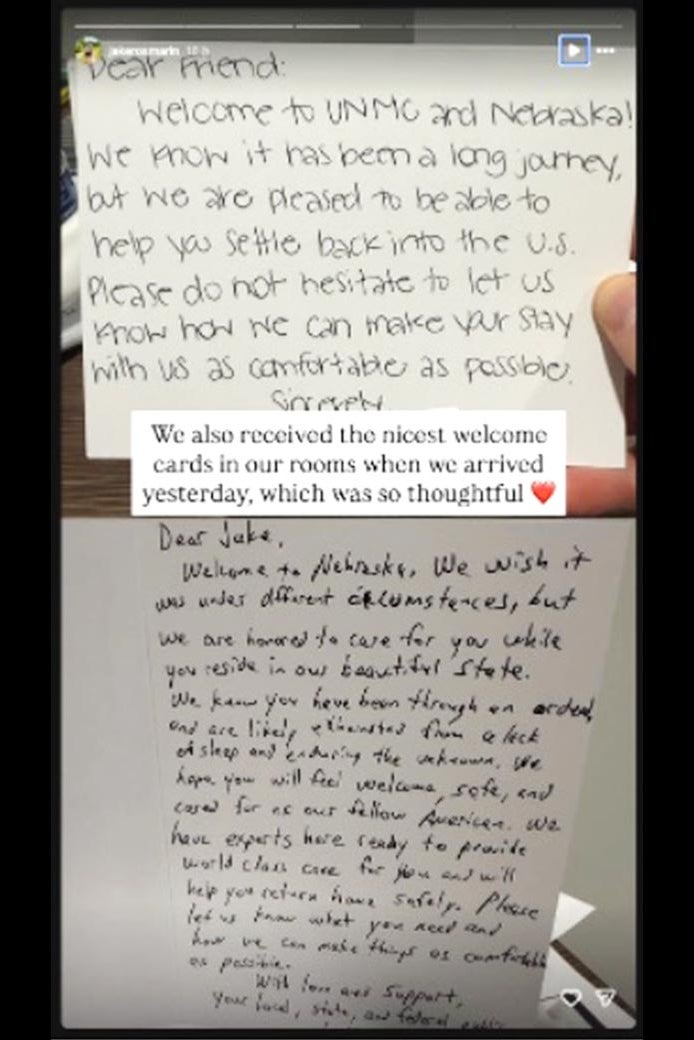 The handwritten notes welcoming the ship patient.