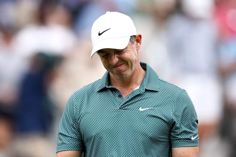 Rory McIlroy cuts practice round short after just three holes as issue emerges