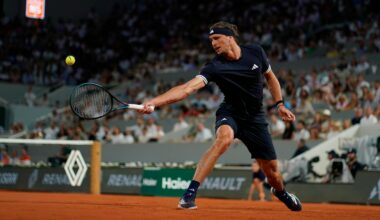 Zverev regroups to win in four - Roland-Garros 2026