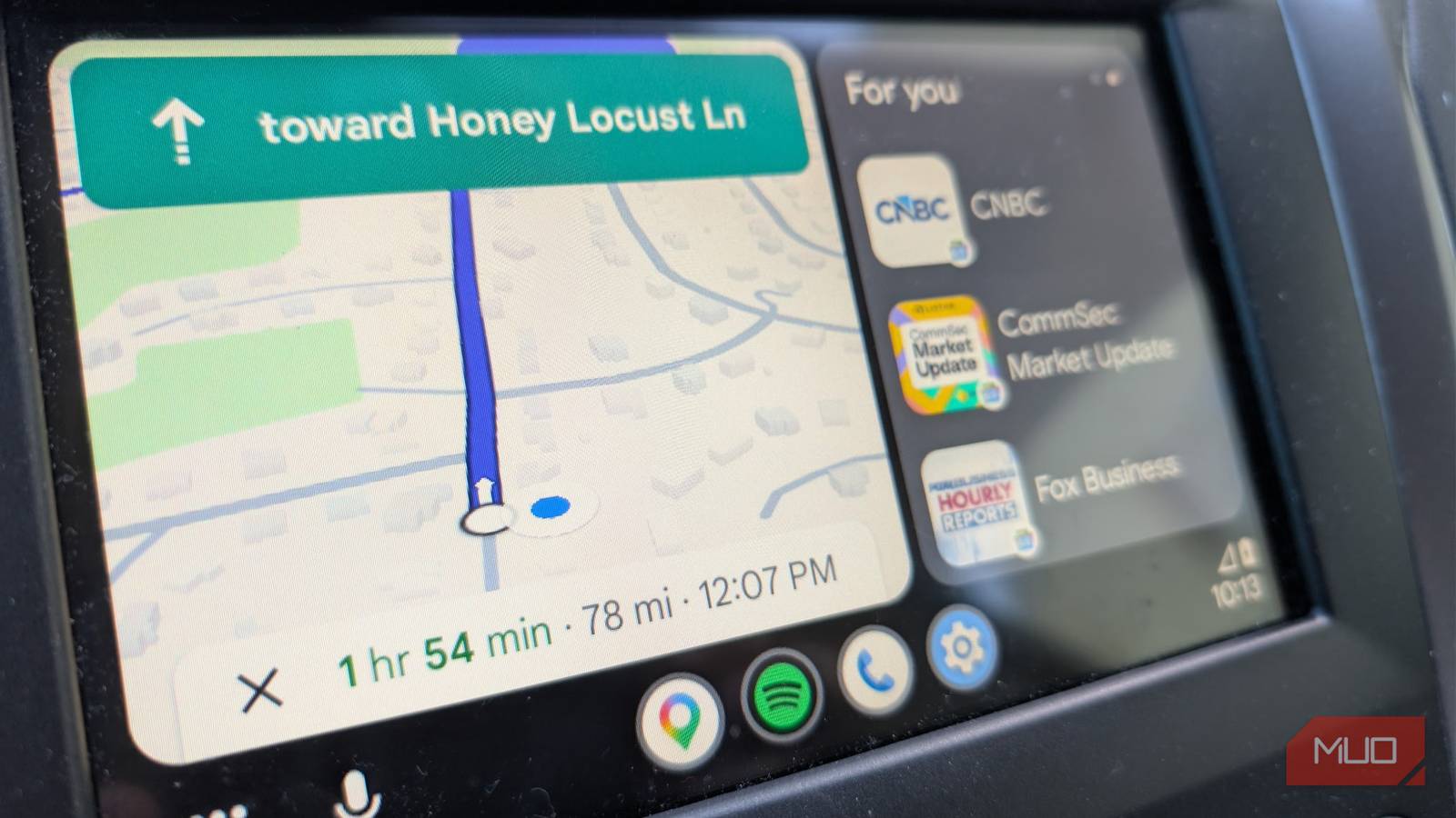 These Android Auto and CarPlay features are built in, but most drivers never find them