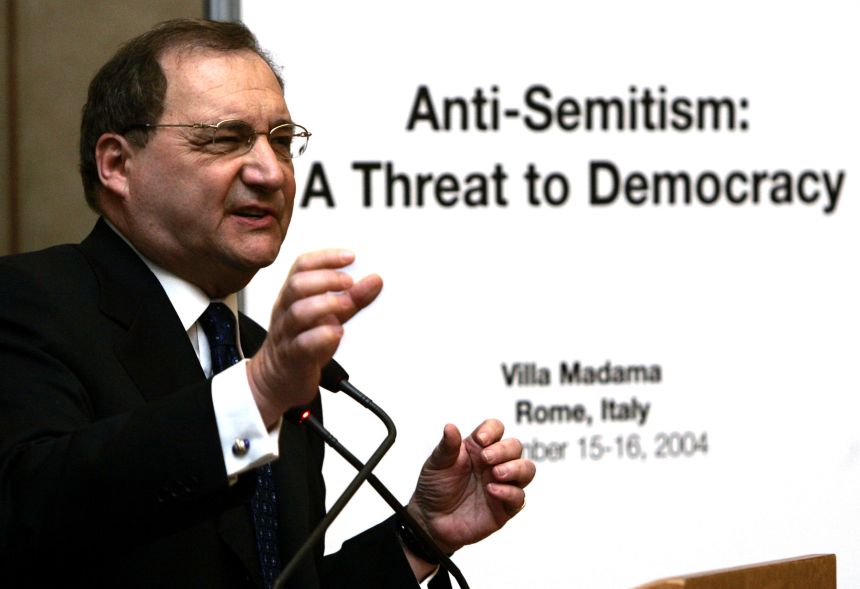 Foxman delivers his address at a two-day conference on antisemitism in Rome in 2004.
