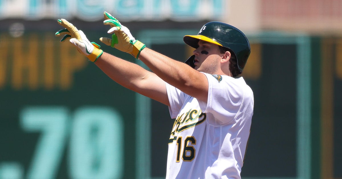 Kurtz draws walk for 19th game in row, A's beat Royals 6-3