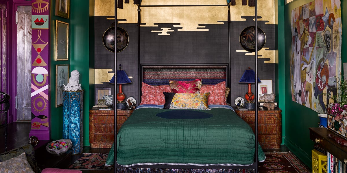 Small Space Inspiration: A Chelsea Studio Apartment Packed With Color and Personality