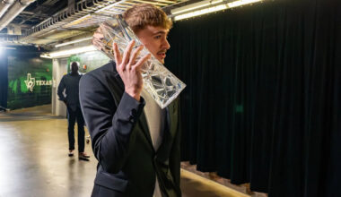 Cooper Flagg receives gift from historic designer after winning NBA ROY