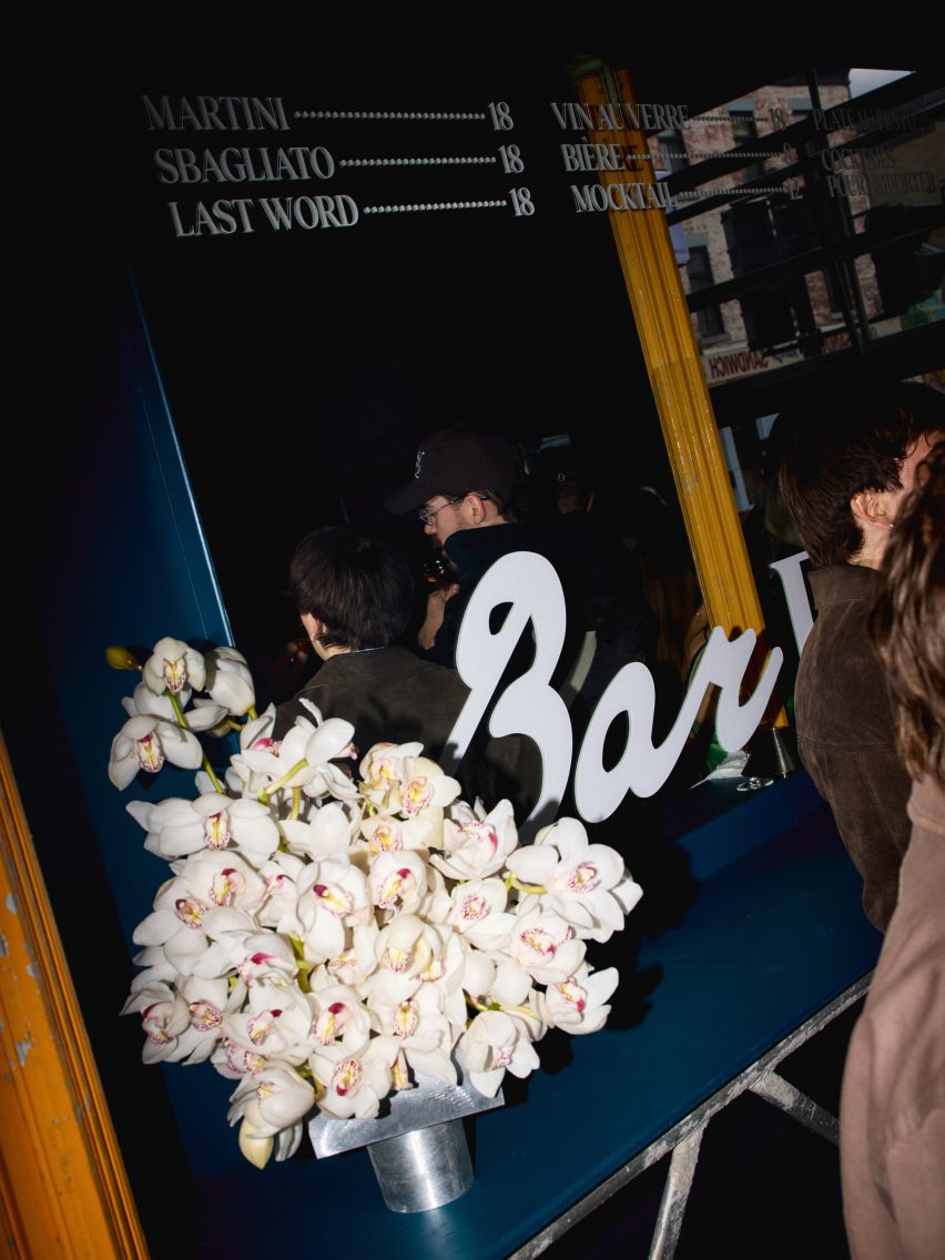 Bar Extra Montreal