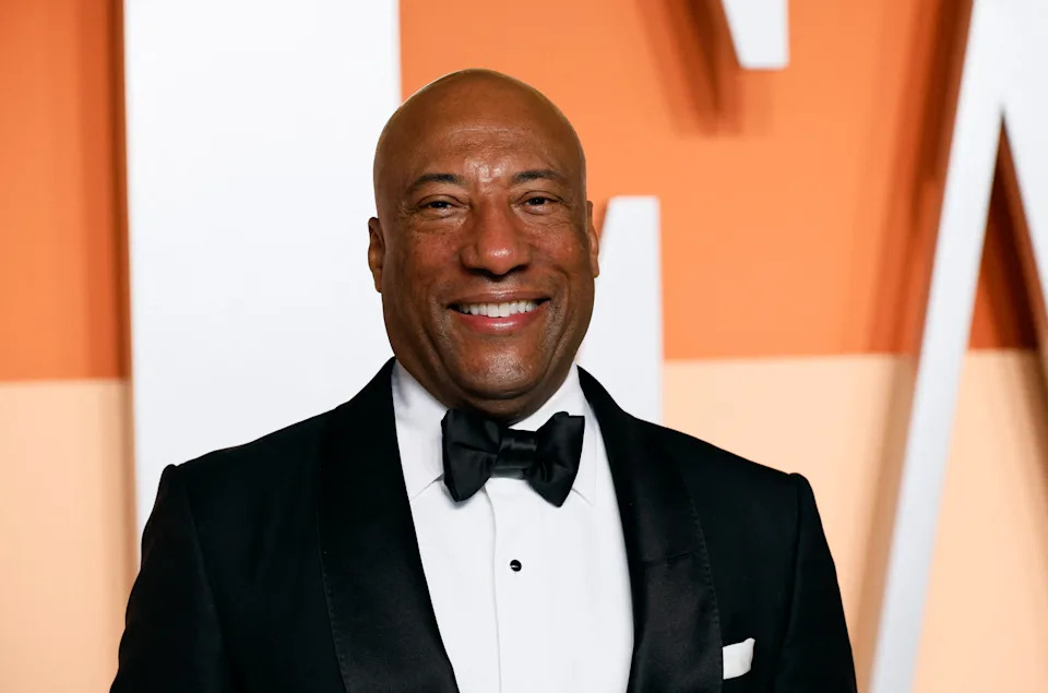 Byron Allen arrives at the Vanity Fair Oscars party after the 97th Academy Awards, in Beverly Hills, California, U.S., March 2, 2025. REUTERS/Danny Moloshok / Danny Moloshok / REUTERS