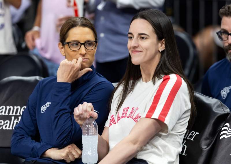 Stephanie White’s Cryptic Attitude Seemingly Agitates Reporter As Caitlin Clark Defends Fever HC
