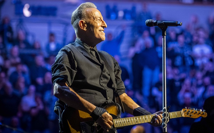 At Washington, D.C. show, Springsteen announces all-star Oct. 3 Power to the People Festival