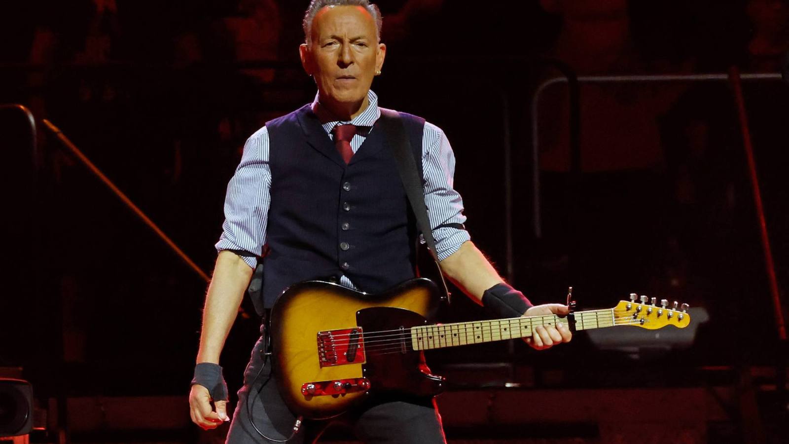 Bruce Springsteen Sings 'Streets of Minneapolis' as 'Late Show’ Ends