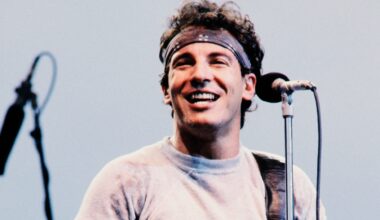 3 Nostalgic Rock Songs From 1985 That Make Me Want To Travel Back in Time