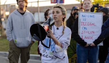 Charges dropped against activists in Chicago immigration crackdown amid grand jury misconduct claims