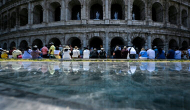 Bangkok Post - Italy on red alert as heatwave bakes Europe