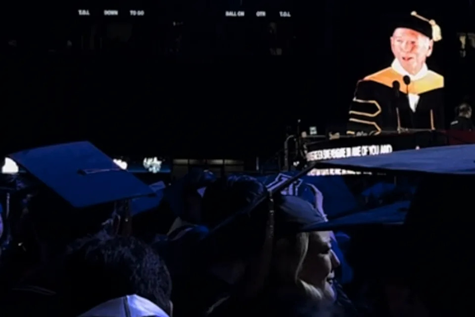 Schmidt compared AI to a rocket ship during his Arizona commencement speech, telling students they had a limited amount of time to get onboard (Bailey Ekstrom)