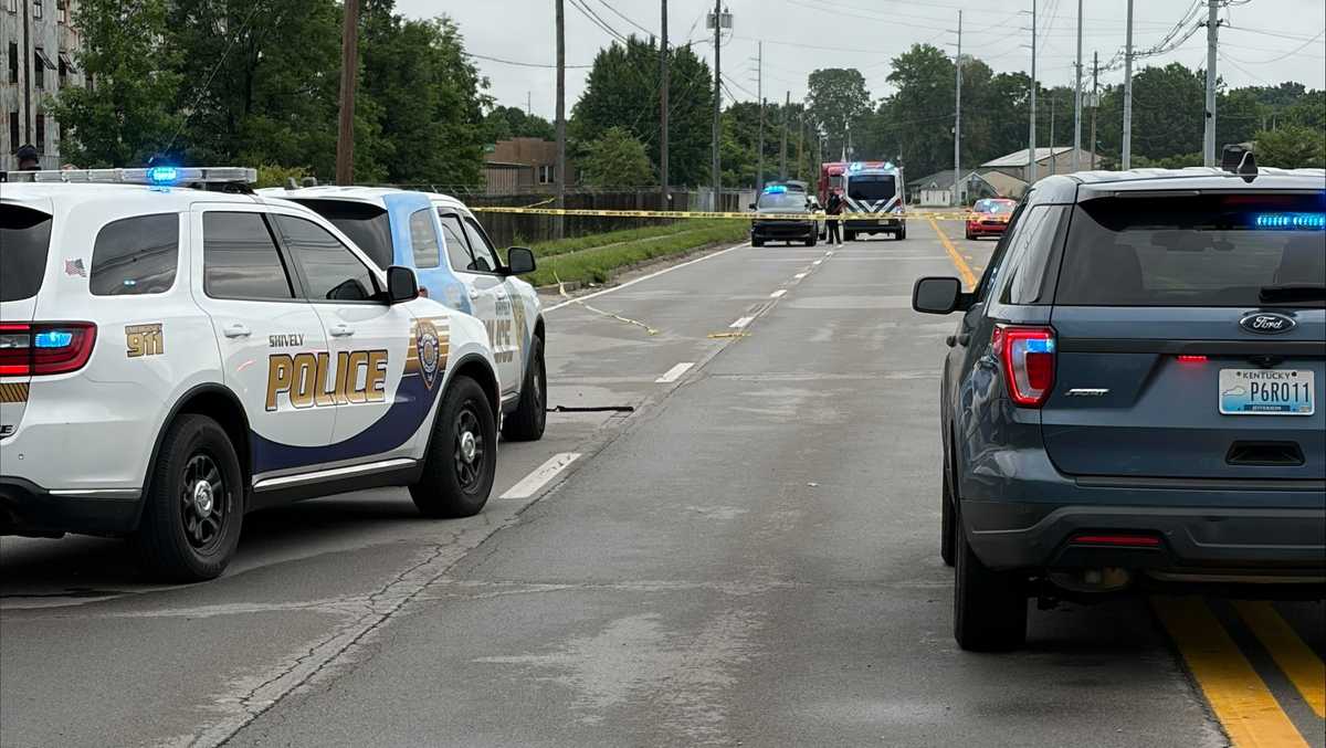 Police investigating after two women killed in Shively crash