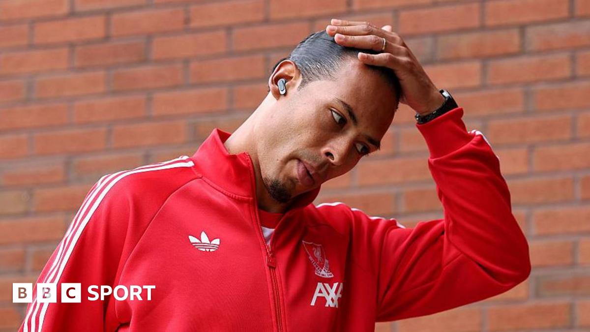 Virgil van Dijk of Liverpool arrives at the stadium prior to the Premier League match between Manchester United and Liverpool at Old Trafford