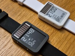 The LightInk has a clearly visible solar panel