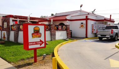 Thousands Told To Avoid Drive-Thrus in Texas