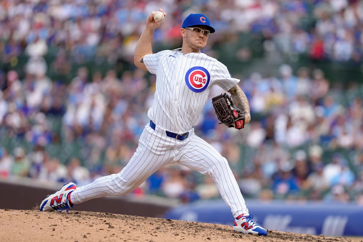 Cubs roster move: Ethan Roberts activated from IL, Gavin Hollowell optioned