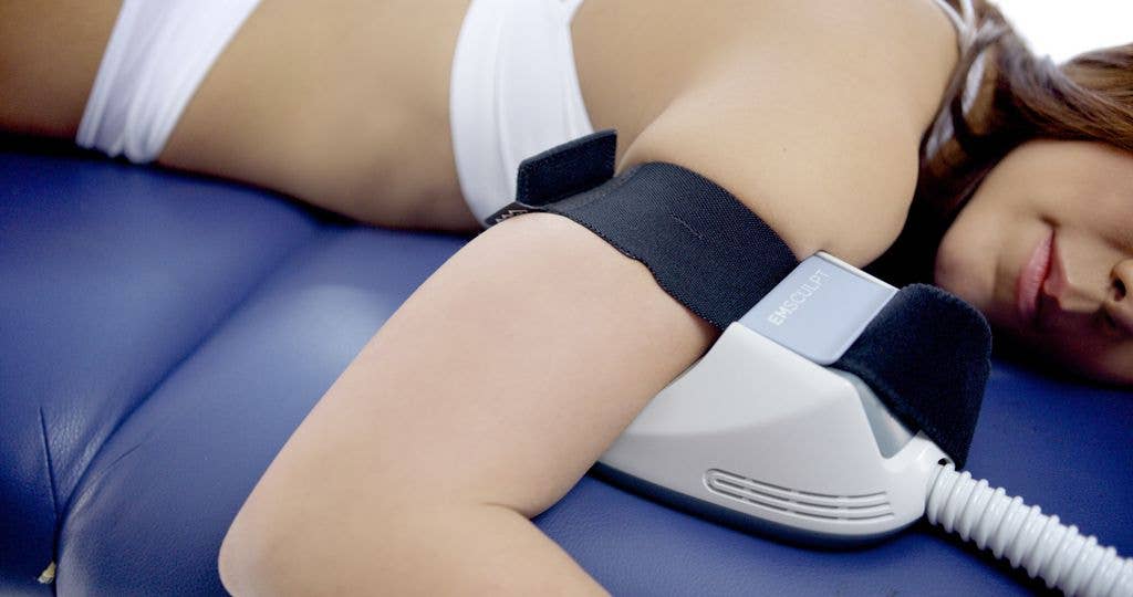 What makes Emsculpt Neo so effective for the triceps is that it bypasses the limitations of voluntary exercise