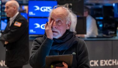 Veteran economist Gary Shilling says recession is ‘almost inevitable’ — stocks could fall 30%. Here’s what to do now