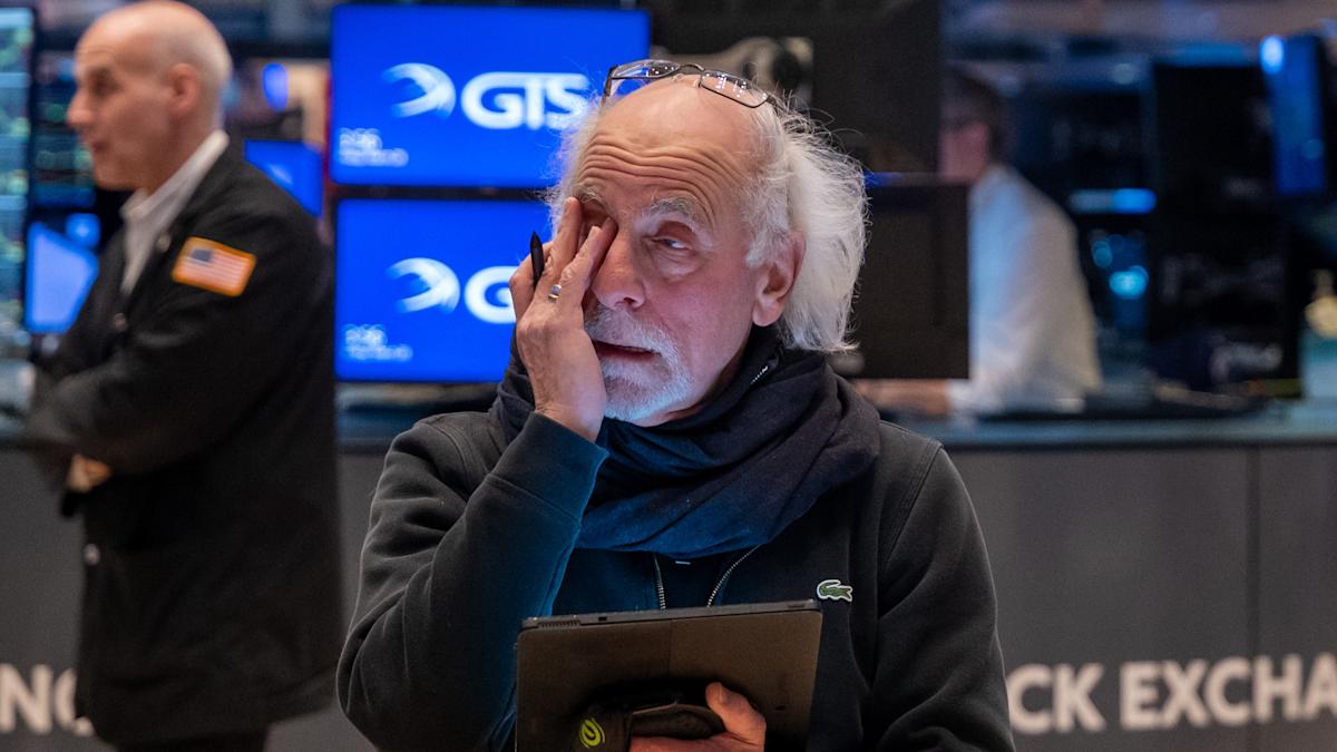 Veteran economist Gary Shilling says recession is ‘almost inevitable’ — stocks could fall 30%. Here’s what to do now
