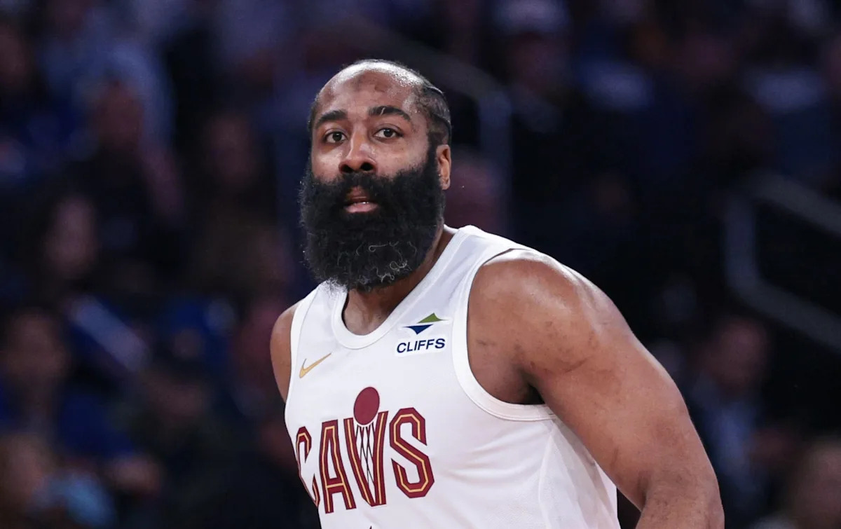 New Cavaliers Rumors on James Harden Discount To Return, Bad News on Giannis Trade Pursuit