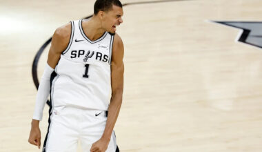 Spurs-Thunder: Victor Wembanyama beats first-half buzzer with half-court shot in dominant Spurs win