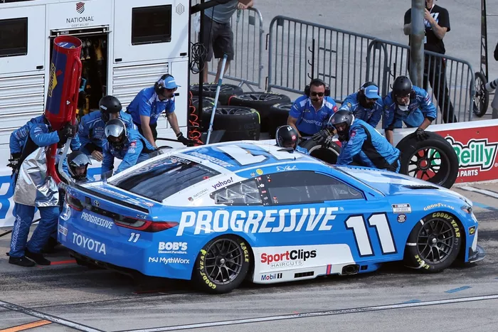 Denny Hamlin, Joe Gibbs Racing