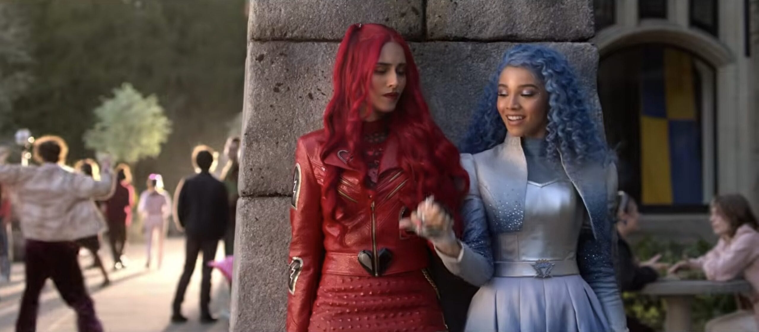 Red (Kylie Cantrall) and Chloe (Malia Baker) in Descendants: Wicked Wonderland.