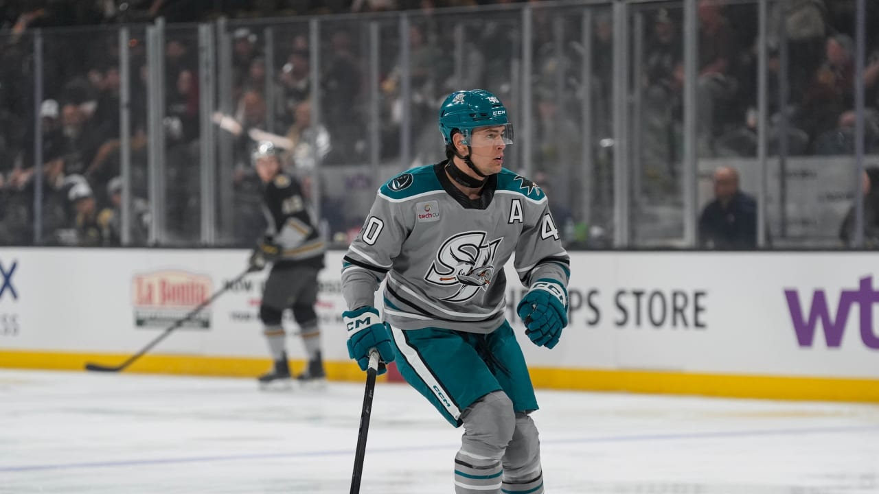 Sharks Jimmy Huntington to one-year, two-way contract