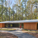 MoLaS Woodland Classroom / in situ studio. Image © Keith Isaacs Dogtrot House: Vernacular Knowledge and Climate-Responsive Design - Image 2 of 41
