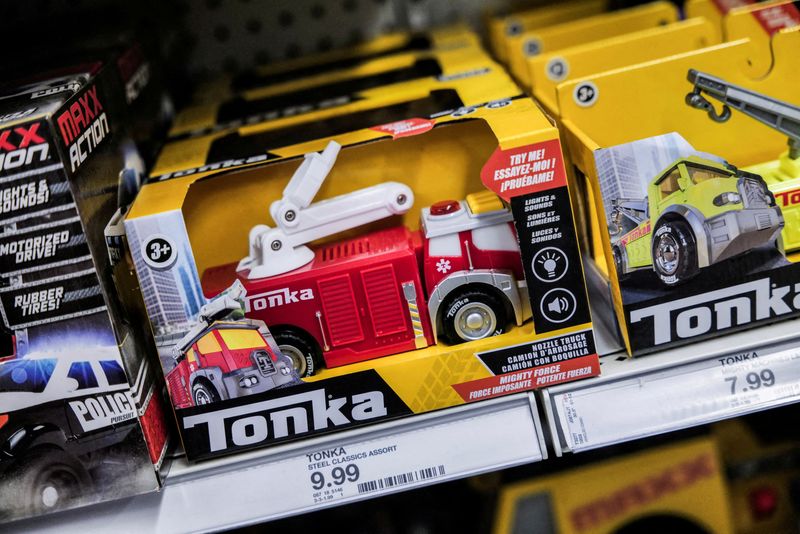 US tariff refunds start rolling out as Oshkosh, Basic Fun report receiving payments