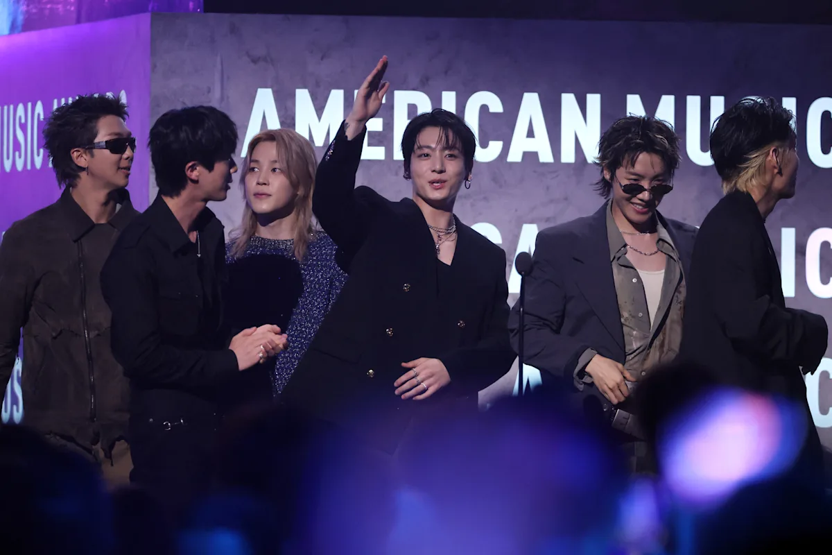 2026 AMAs full coverage: BTS wins Artist of the Year as New Kids on the Block and Keith Urban bring the nostalgia