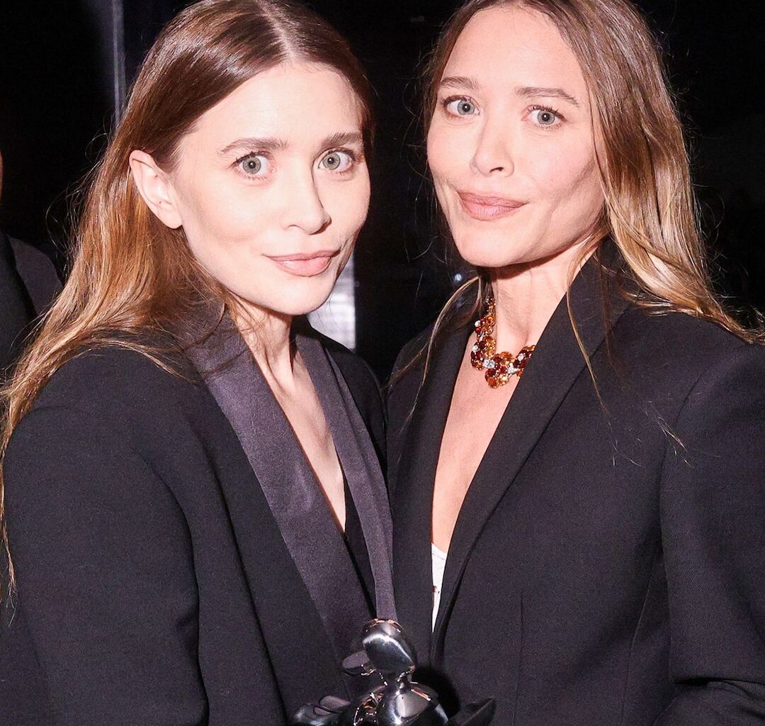 Mary-Kate Olsen, Ashley Olsen Photo of Rare Joint Outing in NYC