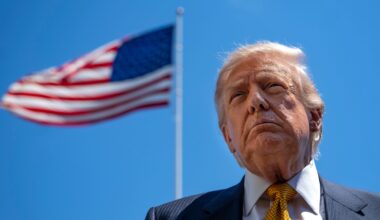 Trump faces slew of ‘bad options’ on Iran as diplomacy falters | US-Israel war on Iran News