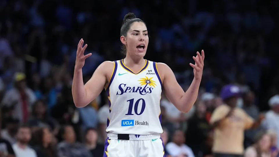 LA Sparks guard <a class="link " href="https://sports.yahoo.com/wnba/players/5787/" data-i13n="sec:content-canvas;subsec:anchor_text;elm:context_link" data-ylk="slk:Kelsey Plum;sec:content-canvas;subsec:anchor_text;elm:context_link;itc:0" data-yga="{"yLinkElement":"context_link","yModuleName":"content-canvas","yLinkText":"Kelsey Plum","ySubModuleName":"anchor_text","yHasCommerce":false}">Kelsey Plum</a> (10)© Kirby Lee-Imagn Images
