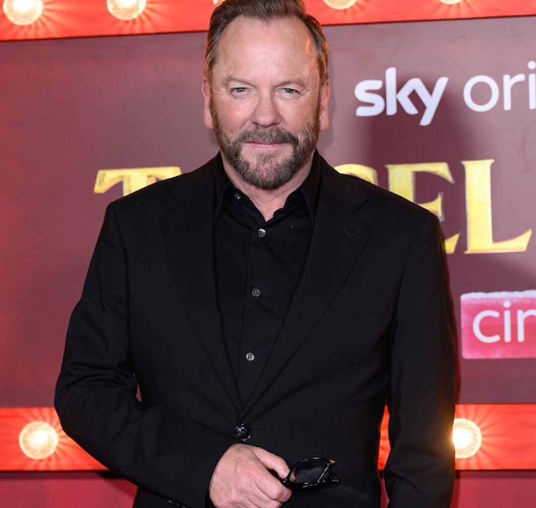 Kiefer Sutherland Cancels U.S. Tour Over Low Ticket Sales