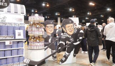Berkshire Hathaway’s Cash Surges in Abel’s First Quarter as CEO