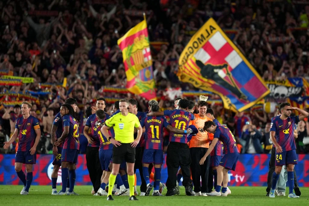 Players of FC Barcelona celebrate