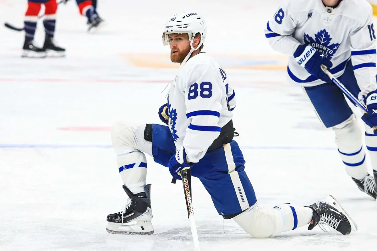 Johnston: Maple Leafs willing to discuss trade for any player on their roster outside of Auston Matthews, including names like William Nylander