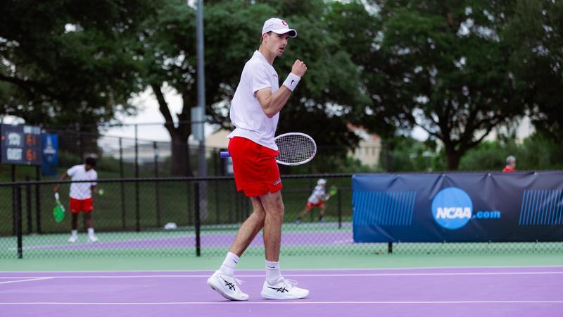 Men's Tennis Tops #38 Arkansas in A NCAA First Round Thriller, 4-3