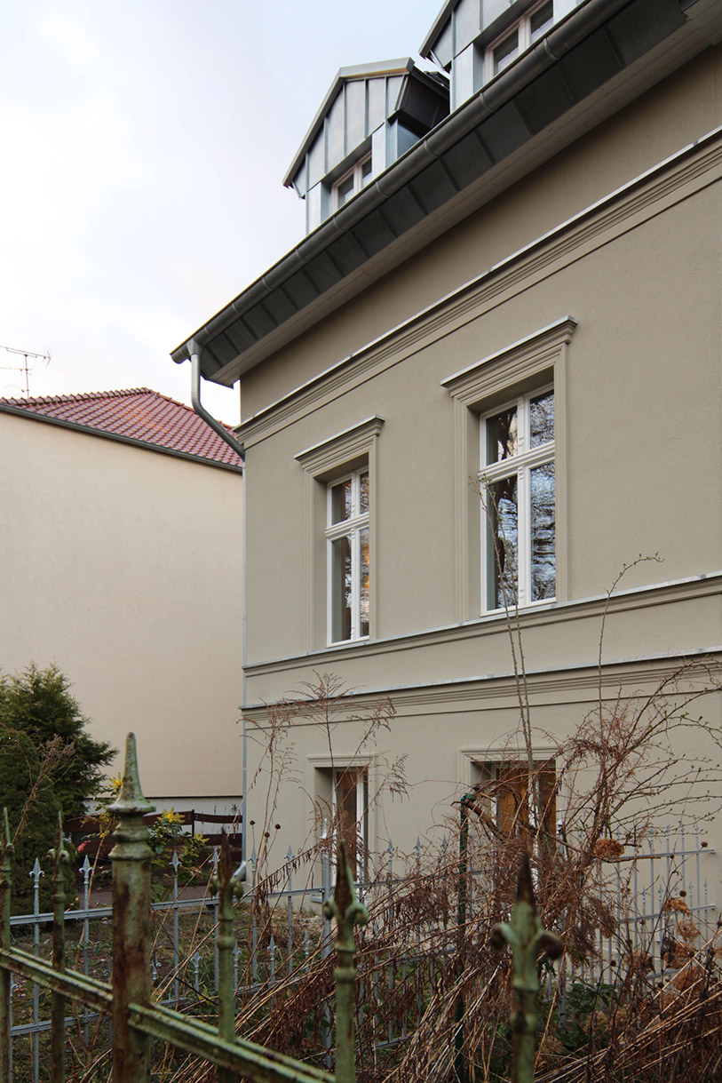 vertical layering reorganizes 1891s berlin house into a modern family home - 2