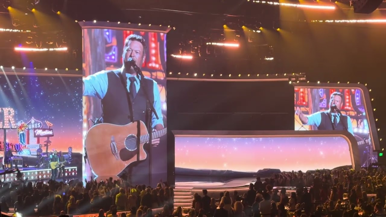 Blake Shelton Honors Two Country Music Legend at the ACM Awards With "The Gambler" Tribute Performance