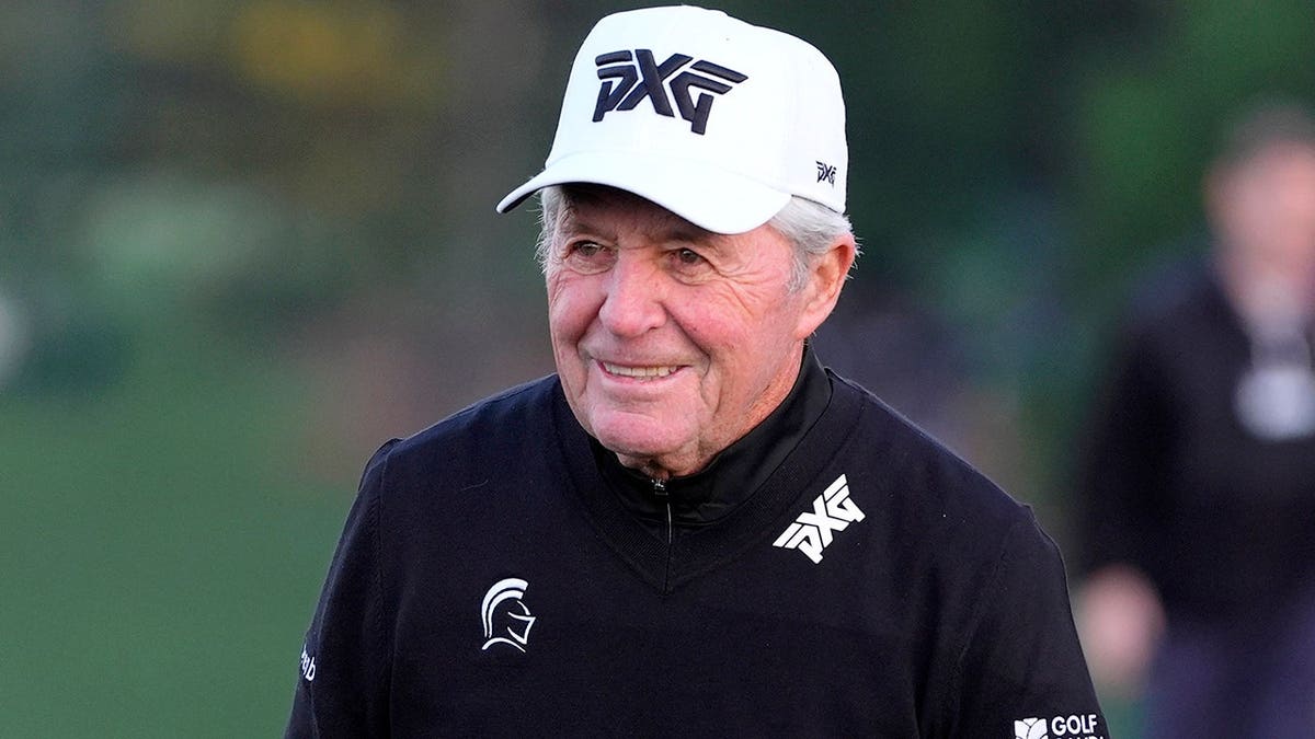 Gary Player teeing off on the first hole at Augusta National Golf Club