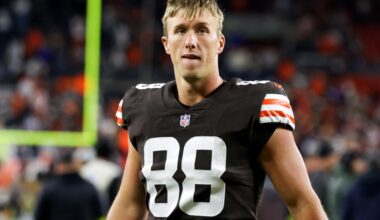 How much it cost the Seattle Seahawks to sign Browns tight end Harrison Bryant