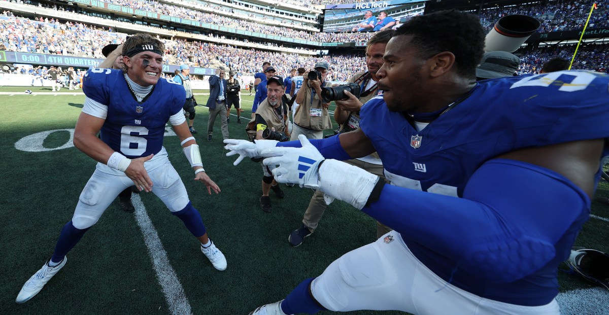 Is the NY Giants offense or defense stronger?