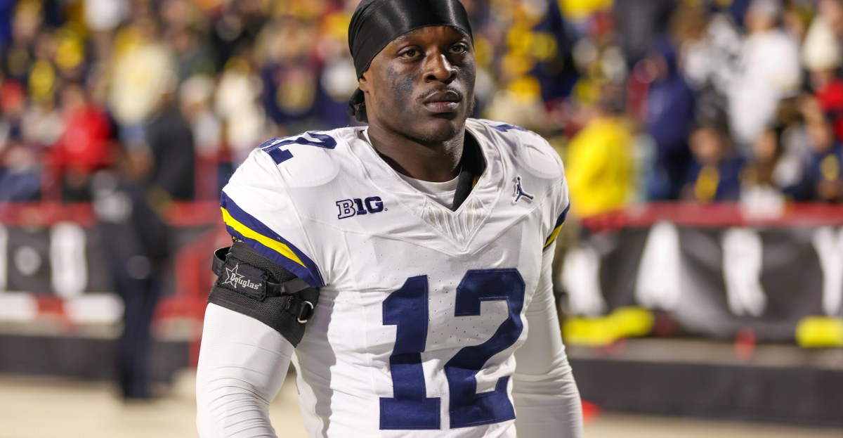 Michigan Football LB named to CBS Sports’ sophomore standouts list