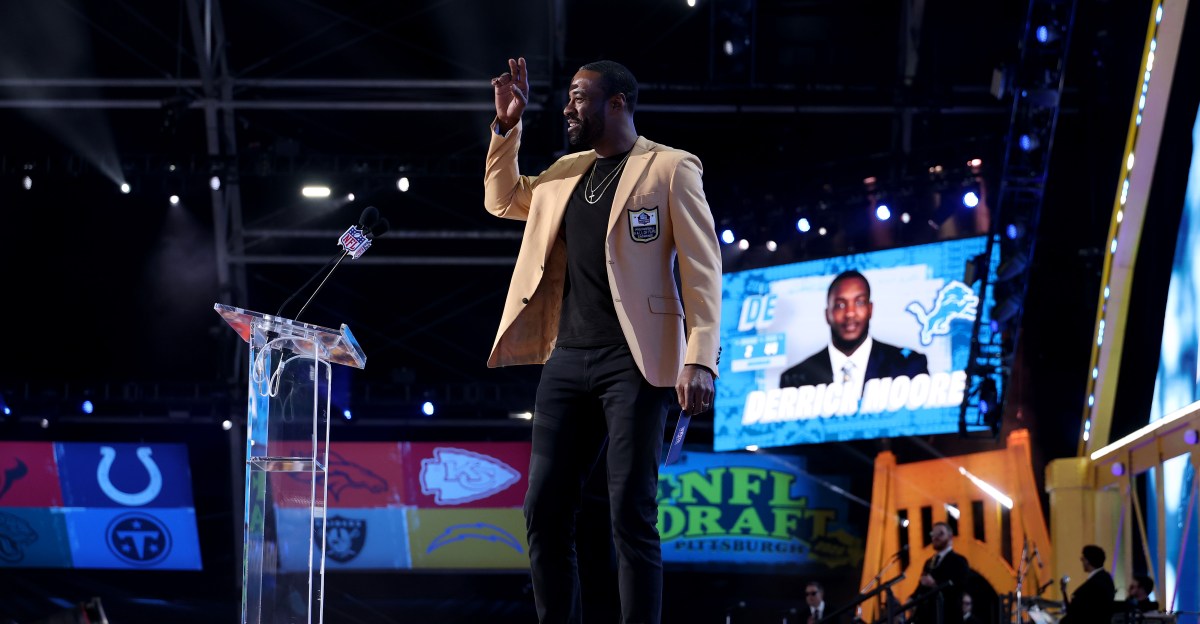 VIDEO: Ravens war room reacts to Detroit Lions jumping them in 2nd round